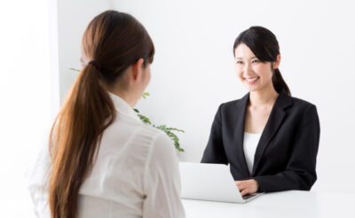 結婚相談所のカウンセラーの仕事とは？求人応募以外の始め方も